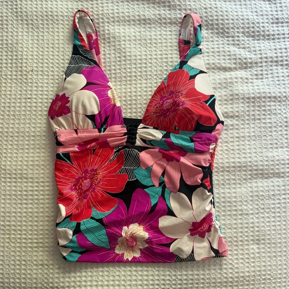 La Blanca Black and Pink Floral Tankini Top - Picture 2 of 6